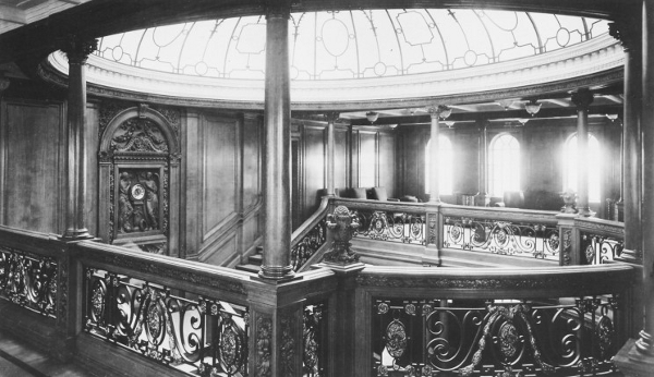 the events leading to the sinking of the titanic It completely compromised the ship and led to an accelerated sinking -- titanic couldn't stay afloat long enough for an effective rescue, he said. the events leading to the sinking of the titanic It completely compromised the ship and led to an accelerated sinking -- titanic couldn't stay afloat long enough for an effective rescue, he said.