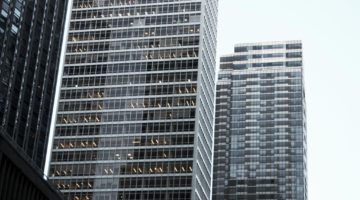 What Leaders Can Do in the Middle of a Corporate Crisis